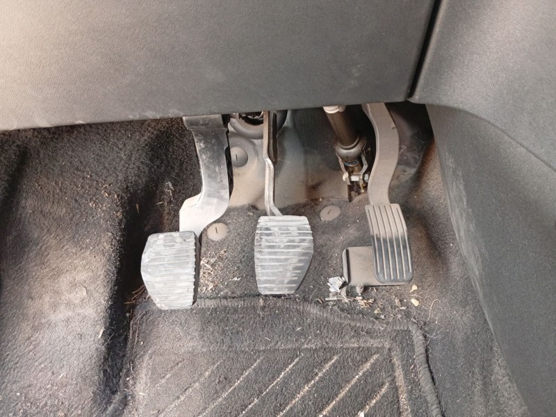 Recambio de pedal embrague para peugeot 208 i (ca_, cc_) 1.2 vti 82 referencia OEM IAM 2127EJ  