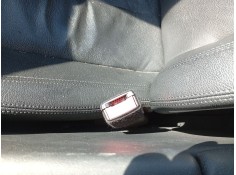 Recambio de enganche cinturon delantero derecho para mercedes-benz slk (r171) 200 kompressor (171.442) referencia OEM IAM 197860