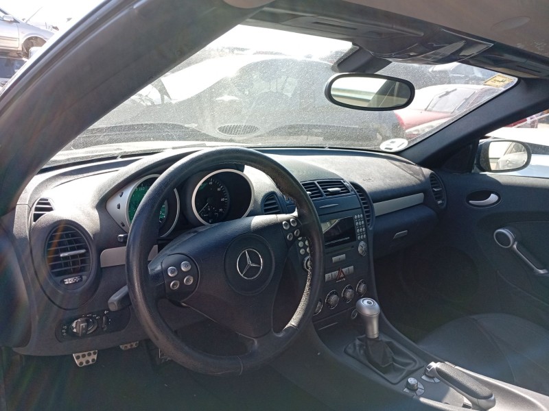 Recambio de salpicadero para mercedes-benz slk (r171) 200 kompressor (171.442) referencia OEM IAM 17168001877G76  
