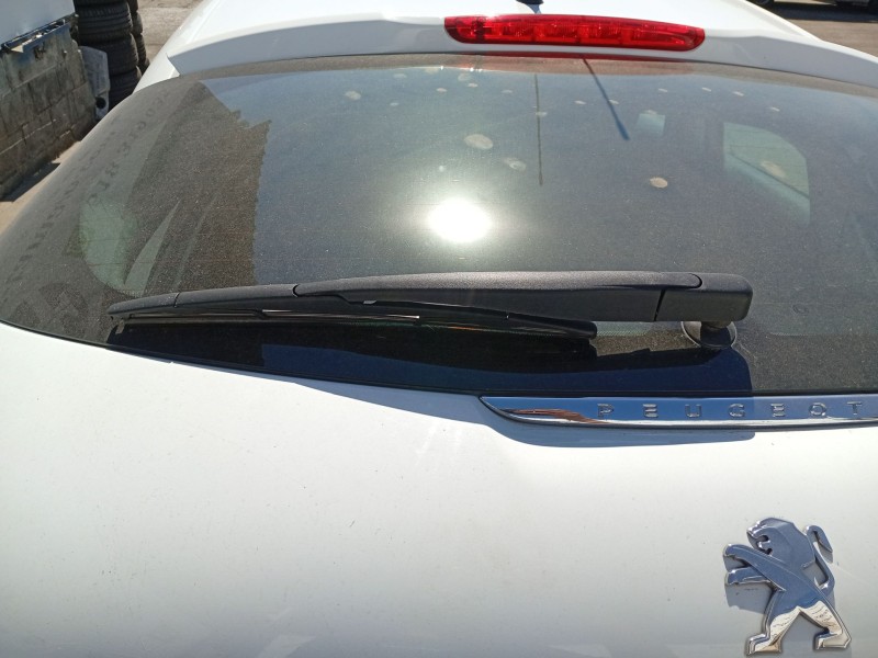 Recambio de brazo limpia trasero para peugeot 208 i (ca_, cc_) 1.2 vti 82 referencia OEM IAM 1608396380  