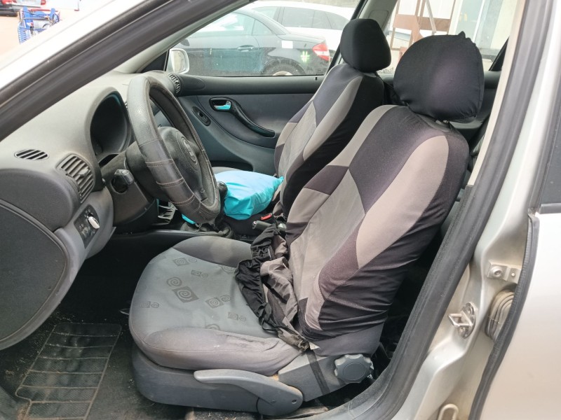 seat leon (1m1) del año 2000