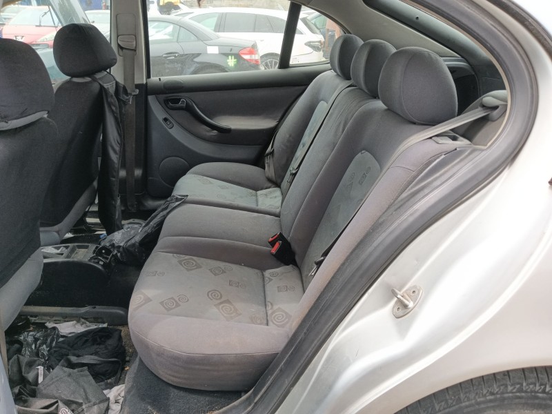 seat leon (1m1) del año 2000