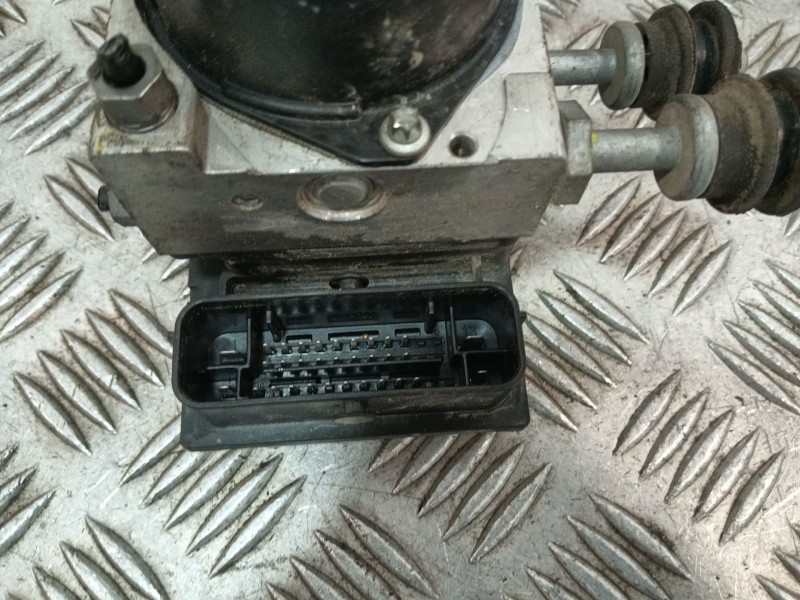 Recambio de abs para skoda fabia (5j2 ) referencia OEM IAM 0265237025 6R0614117K 0265800870