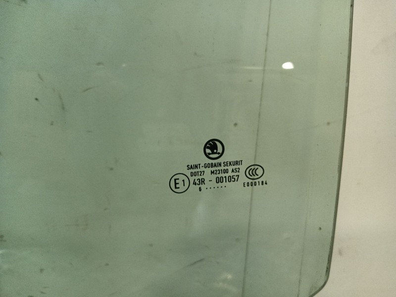 Recambio de luna trasera izquierda para skoda fabia (5j2 ) referencia OEM IAM DOT27M23100AS2 E143R001057 