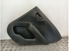Recambio de guarnecido puerta trasera derecha para peugeot 108 1.0 vti referencia OEM IAM 676300H020 677870H020 