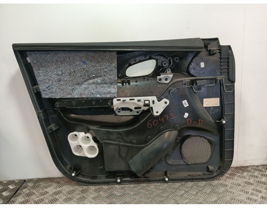 Recambio de guarnecido puerta delantera derecha para renault kadjar (ha_, hl_) 1.6 dci 130 referencia OEM IAM 156088671  
