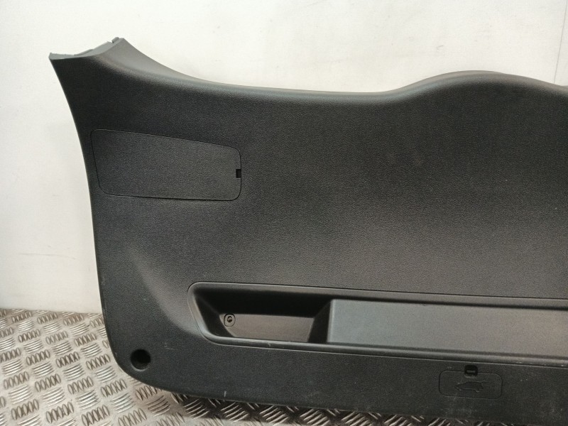 Recambio de guarnecido porton trasero para hyundai tucson (tl, tle) 1.6 gdi referencia OEM IAM 81750D7000TRY  