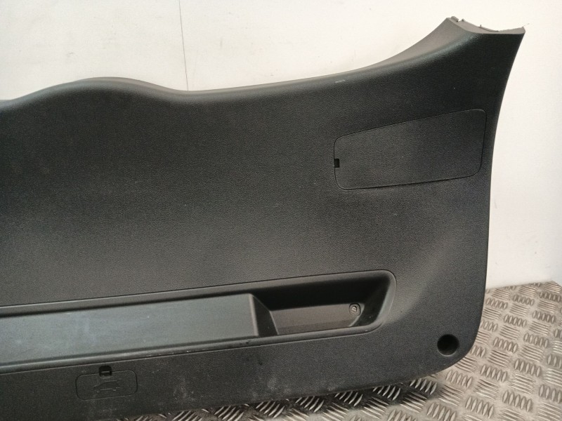 Recambio de guarnecido porton trasero para hyundai tucson (tl, tle) 1.6 gdi referencia OEM IAM 81750D7000TRY  