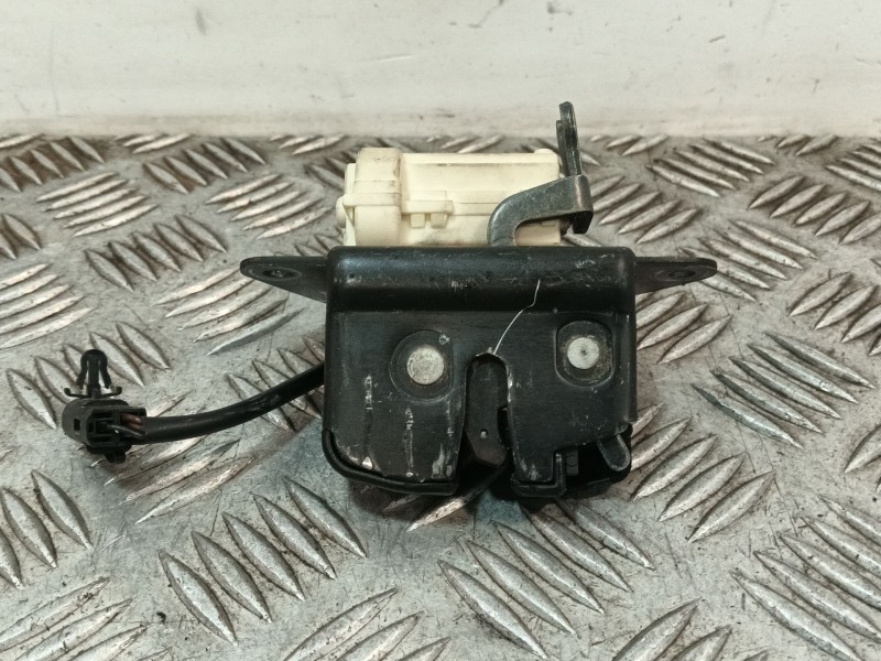 Recambio de cerradura capot para fiat idea (350_) 1.4 16v referencia OEM IAM 65006100  