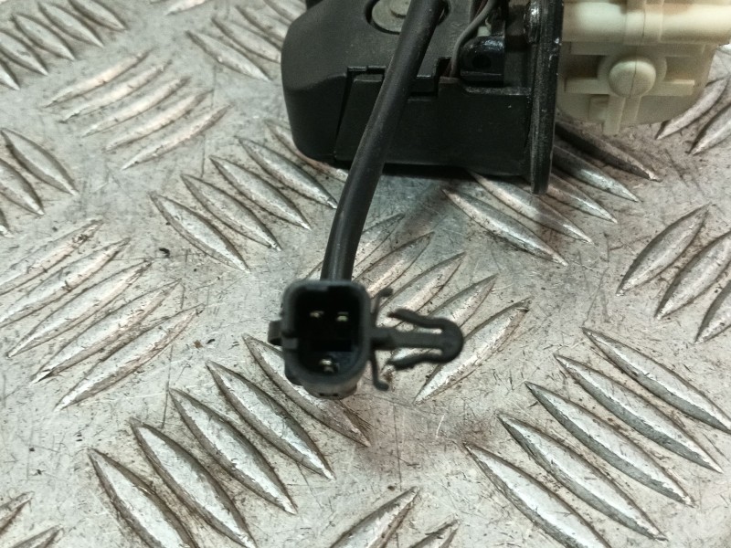 Recambio de cerradura capot para fiat idea (350_) 1.4 16v referencia OEM IAM 65006100  