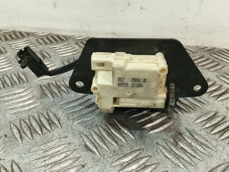 Recambio de cerradura capot para fiat idea (350_) 1.4 16v referencia OEM IAM 65006100  