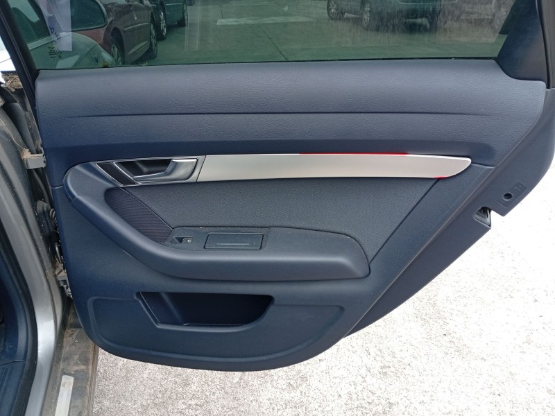 Recambio de guarnecido puerta trasera derecha para audi a6 c6 (4f2) 2.4 referencia OEM IAM 4F0867306  