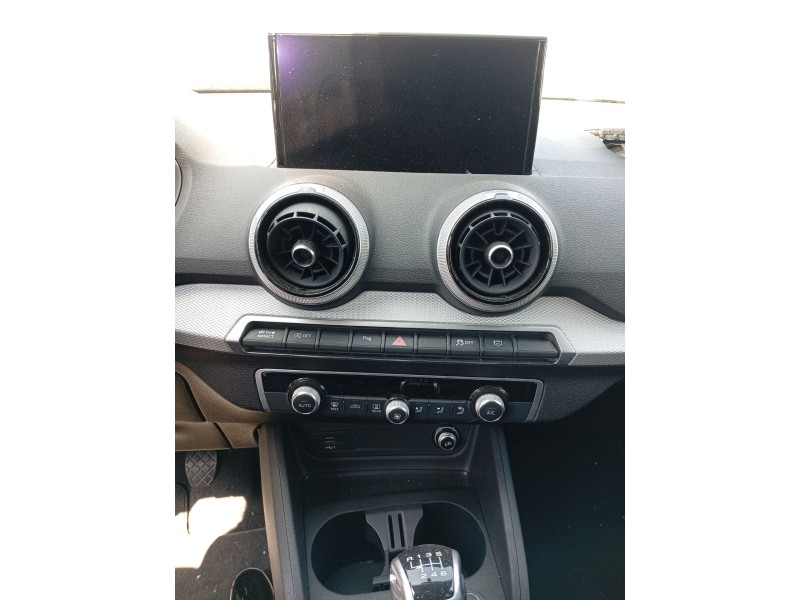 Recambio de pantalla / mando multifuncion para audi q2 (gab, gag) 30 tdi referencia OEM IAM 81A919604A  