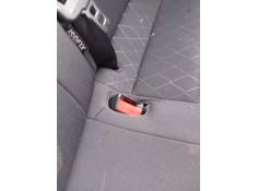 Recambio de enganche cinturon trasero izquierdo para kia rio iii (ub) 1.2 cvvt referencia OEM IAM 898301W230HU  