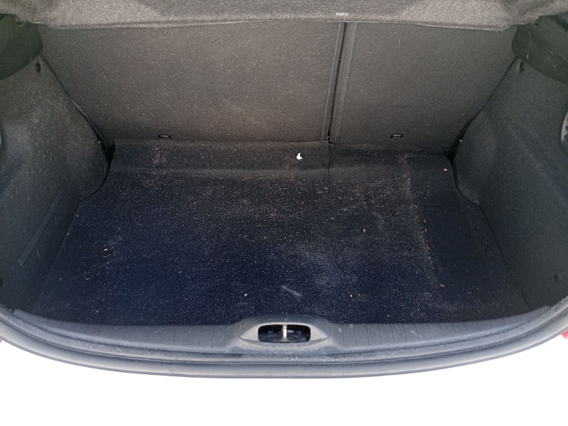 Recambio de moqueta maletero para peugeot 208 i (ca_, cc_) 1.2 vti 82 referencia OEM IAM   