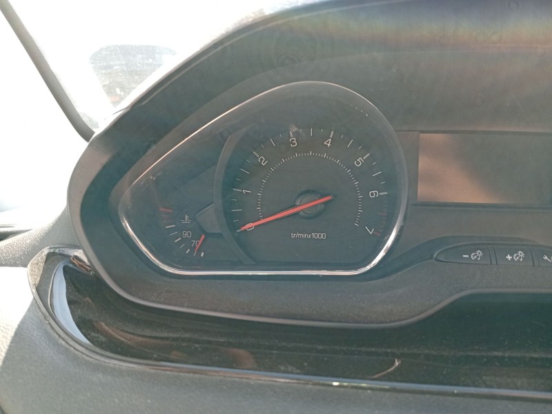 Recambio de cuadro instrumentos para peugeot 208 i (ca_, cc_) 1.2 vti 82 referencia OEM IAM 9805400480  