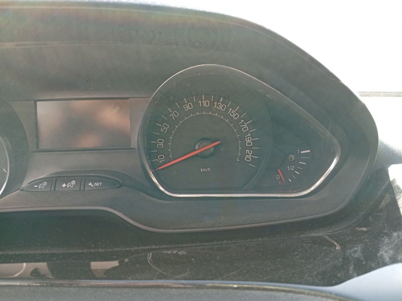Recambio de cuadro instrumentos para peugeot 208 i (ca_, cc_) 1.2 vti 82 referencia OEM IAM 9805400480  