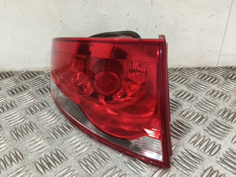 Recambio de piloto trasero izquierdo para seat altea xl (5p5, 5p8) 1.6 tdi referencia OEM IAM 5P8945111A  