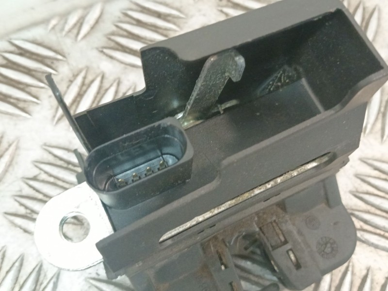 Recambio de cerradura maletero / porton para volkswagen tiguan (5n_) 1.4 tsi 4motion referencia OEM IAM 5M0827505H9B9  