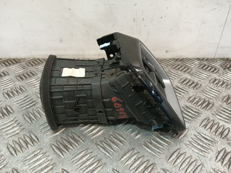 Recambio de rejilla aireadora para kia xceed (cd) 1.6 gdi hybrid referencia OEM IAM 97490J7000  