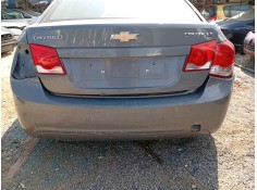 Recambio de refuerzo paragolpes trasero para chevrolet cruze (j300) 2.0 cdi referencia OEM IAM 39011392  