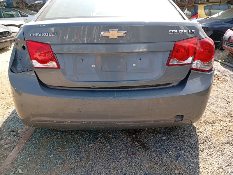 Recambio de refuerzo paragolpes trasero para chevrolet cruze (j300) 2.0 cdi referencia OEM IAM 39011392  