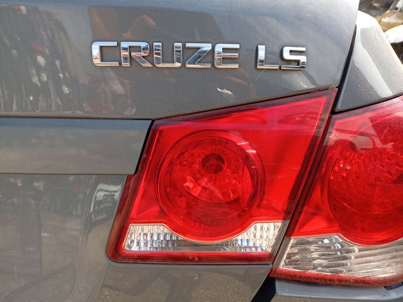 Recambio de piloto trasero derecho interior para chevrolet cruze (j300) 2.0 cdi referencia OEM IAM 95971551  