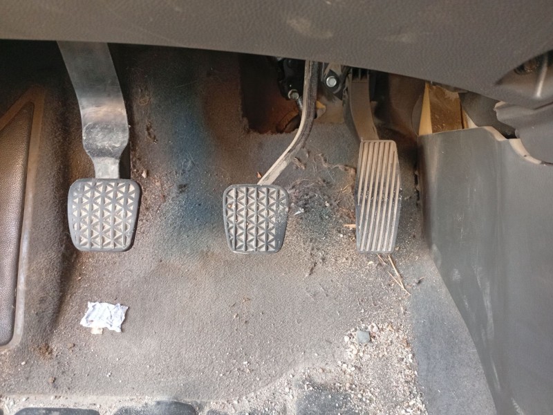 Recambio de pedal embrague para chevrolet cruze (j300) 2.0 cdi referencia OEM IAM 13331970  