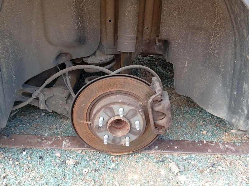Recambio de mangueta trasera izquierda para chevrolet cruze (j300) 2.0 cdi referencia OEM IAM 13577407  
