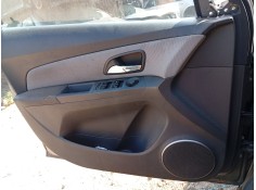 Recambio de guarnecido puerta delantera izquierda para chevrolet cruze (j300) 2.0 cdi referencia OEM IAM   