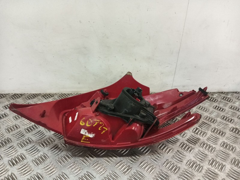 Recambio de piloto trasero izquierdo para peugeot 208 i (ca_, cc_) 1.2 vti 82 referencia OEM IAM 9672628280  