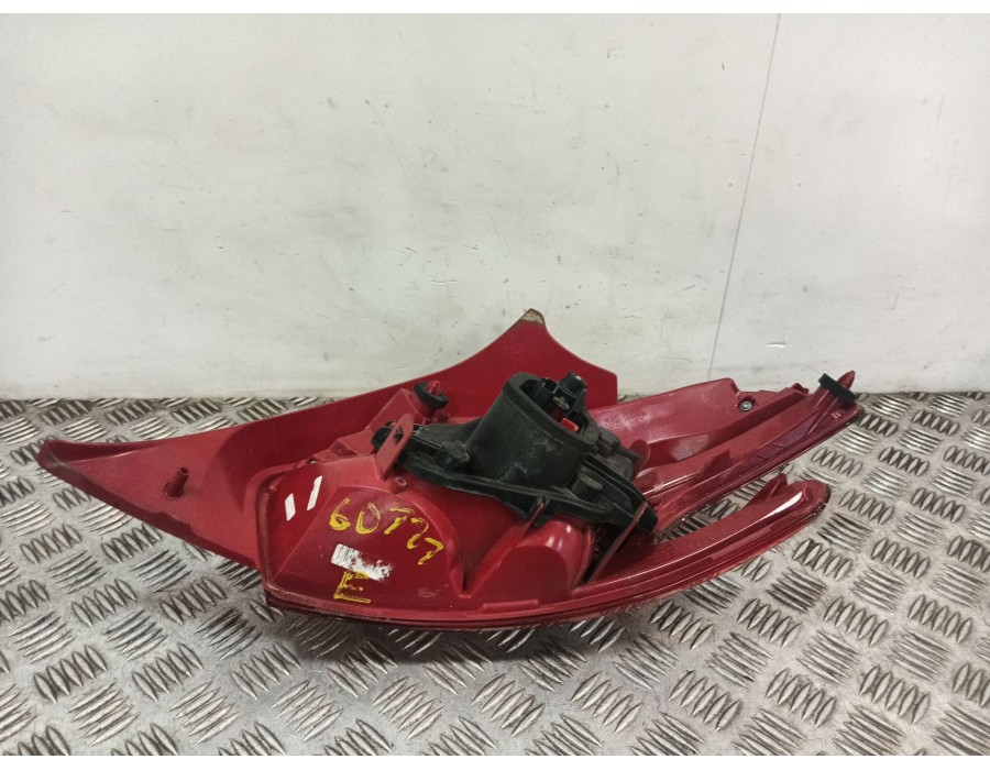 Recambio de piloto trasero izquierdo para peugeot 208 i (ca_, cc_) 1.2 vti 82 referencia OEM IAM 9672628280  