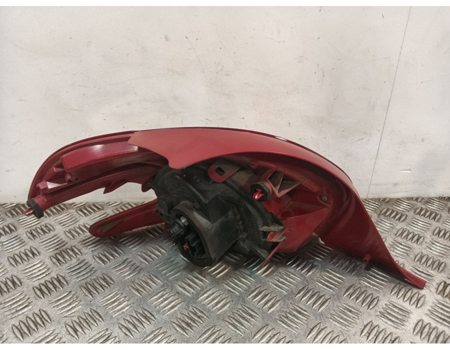 Recambio de piloto trasero derecho para peugeot 208 i (ca_, cc_) 1.2 vti 82 referencia OEM IAM 9672628380  