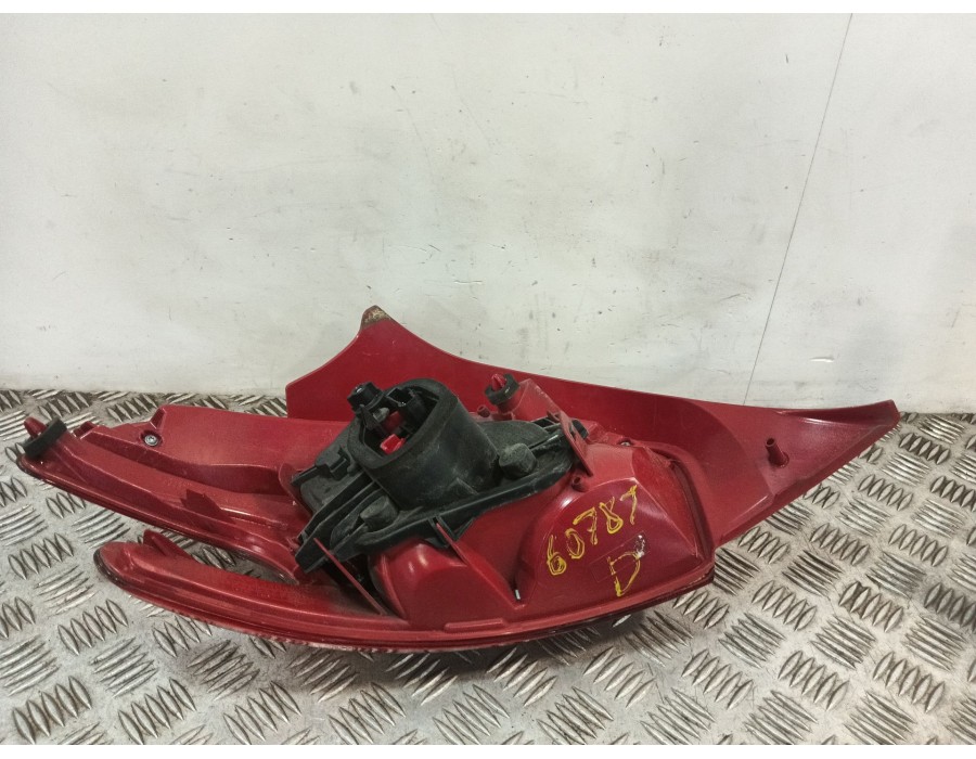 Recambio de piloto trasero derecho para peugeot 208 i (ca_, cc_) 1.2 vti 82 referencia OEM IAM 9672628380  