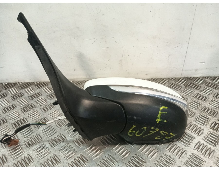Recambio de retrovisor izquierdo para peugeot 208 i (ca_, cc_) 1.2 vti 82 referencia OEM IAM 1611240280  
