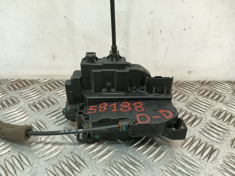 Recambio de cerradura puerta delantera derecha para renault master iii master iii referencia OEM IAM 805020009R  