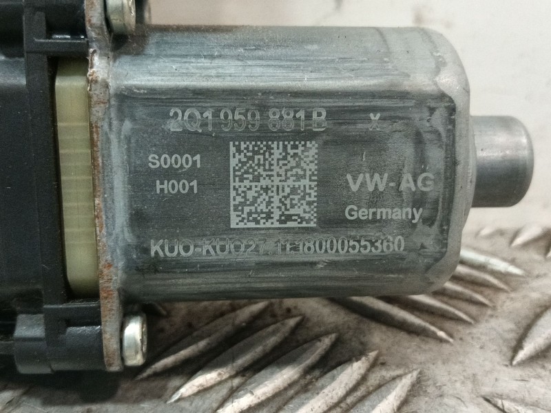 Recambio de motor elevalunas delantero izquierdo para seat ibiza (kj1) referencia OEM IAM 2Q1959881B 0130822065 