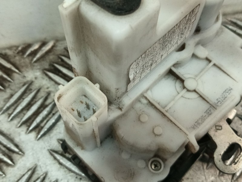 Recambio de cerradura puerta delantera derecha para fiat nuova 500 (150) 1.2 cat referencia OEM IAM 51827593  