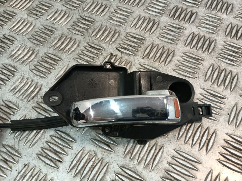 Recambio de cerradura puerta delantera derecha para fiat nuova 500 (150) 1.2 cat referencia OEM IAM 51827593  