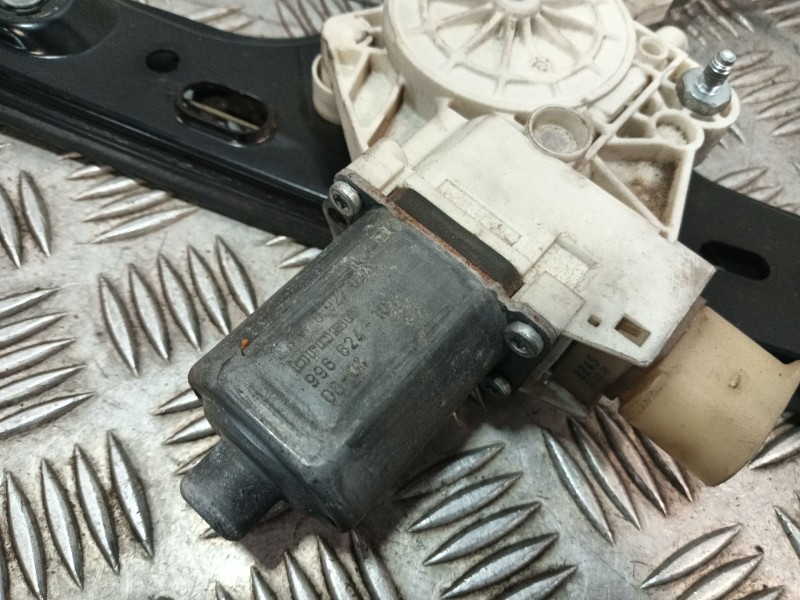 Recambio de elevalunas delantero izquierdo para bmw 3 (e90) 320 d referencia OEM IAM 996624101 6927027 