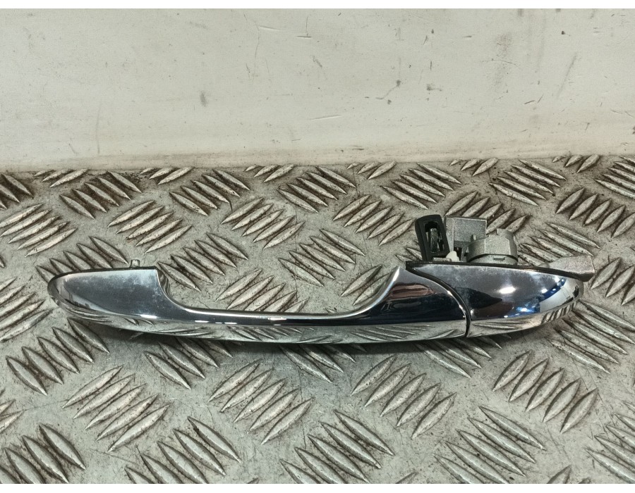 Recambio de maneta exterior delantera derecha para fiat nuova 500 (150) 1.2 cat referencia OEM IAM 735694907  