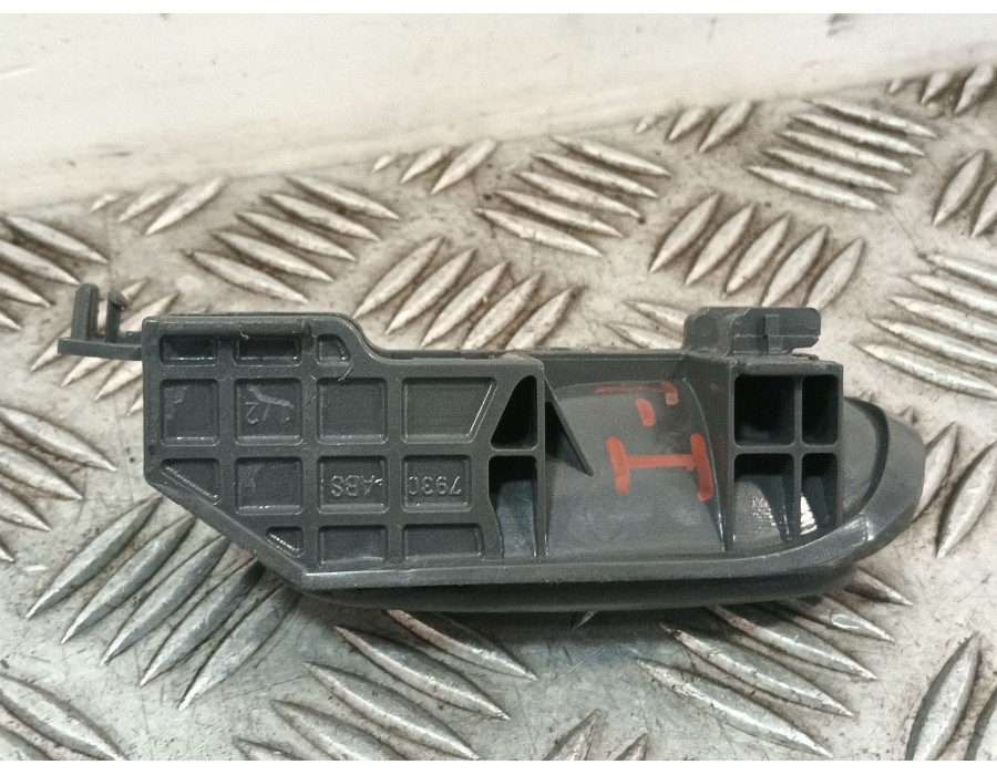 Recambio de maneta interior trasera derecha para citroën c1 (pm_, pn_) 1.0 referencia OEM IAM 9143K8  
