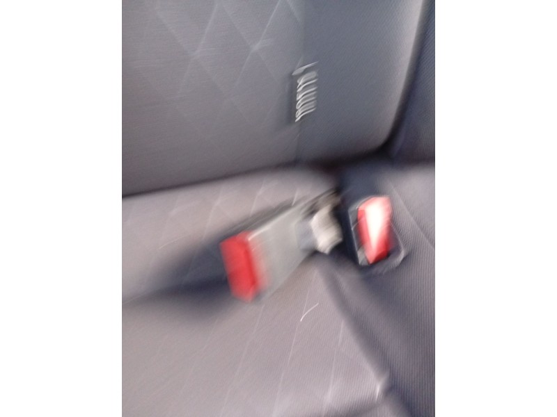 Recambio de enganche cinturon trasero derecho para kia rio iii (ub) 1.2 cvvt referencia OEM IAM 898401W200HU  