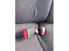 Recambio de enganche cinturon trasero central para kia rio iii (ub) 1.2 cvvt referencia OEM IAM 898301W200HU  
