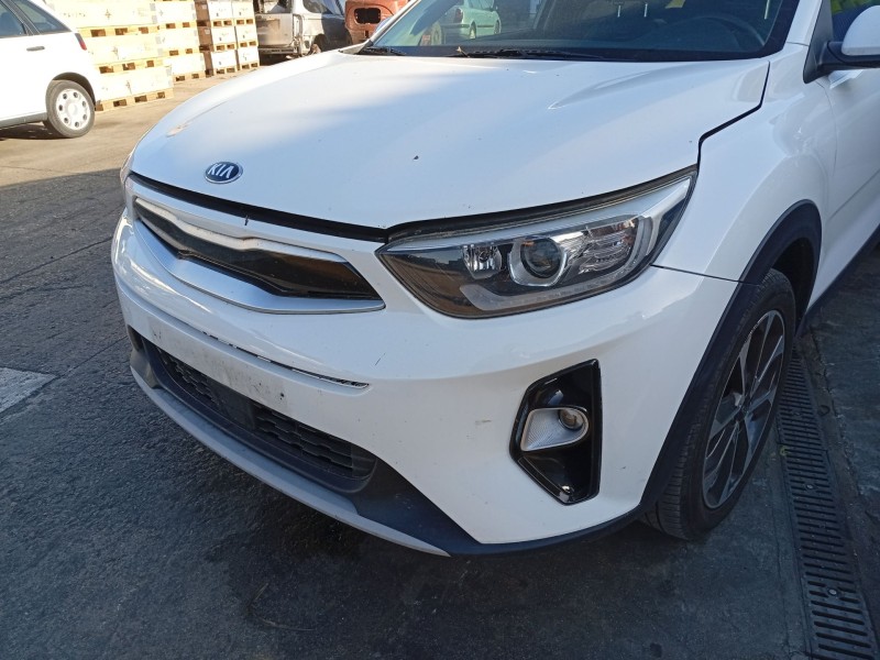 Recambio de paragolpes delantero para kia stonic (yb) 1.0 t-gdi referencia OEM IAM 86511H8400  