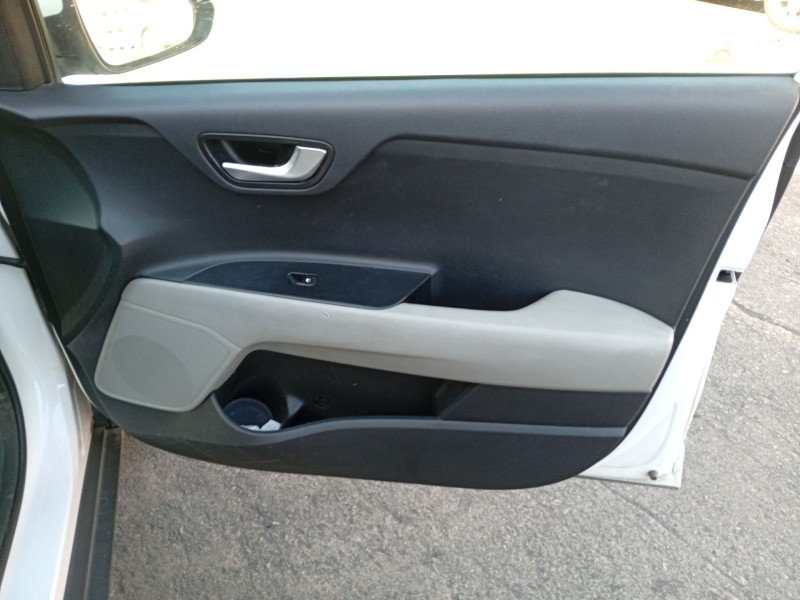 Recambio de elevalunas delantero derecho para kia stonic (yb) 1.0 t-gdi referencia OEM IAM 82402H8100  