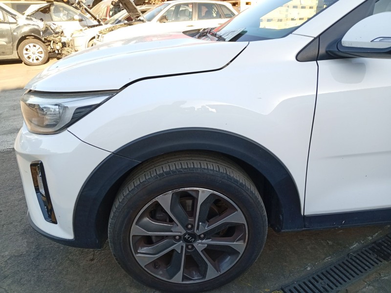 Recambio de aleta delantera izquierda para kia stonic (yb) 1.0 t-gdi referencia OEM IAM 66311H8401  