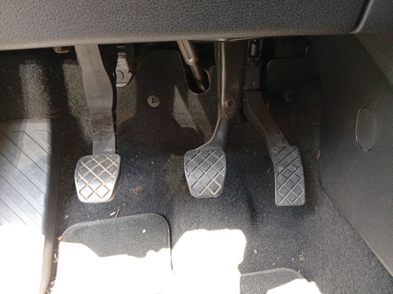 Recambio de pedal embrague para audi q2 (gab, gag) 30 tdi referencia OEM IAM 5Q1721321C  