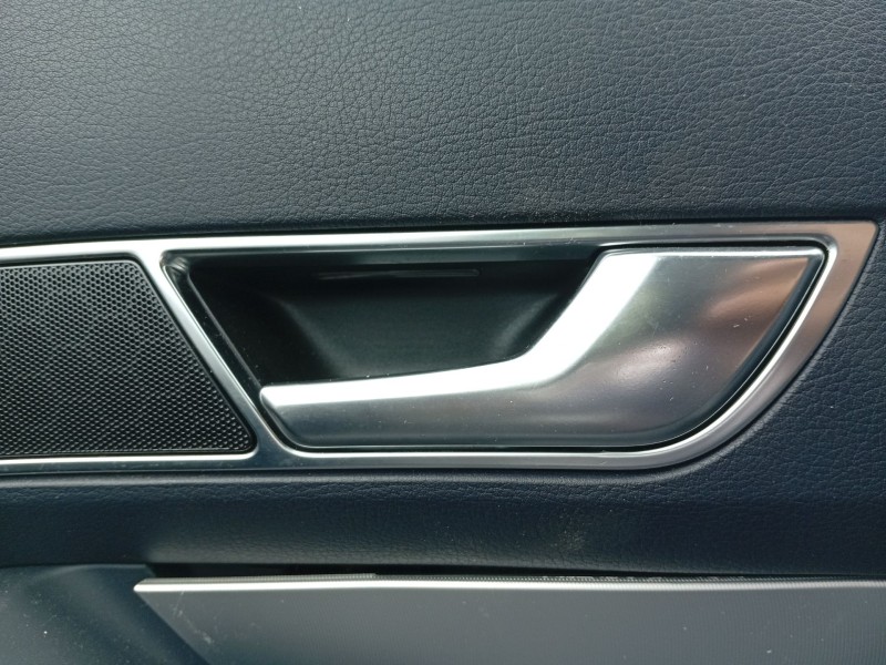 Recambio de maneta interior delantera derecha para audi a6 c6 (4f2) 2.4 referencia OEM IAM 4F0837020B 4F1867162A6PS 