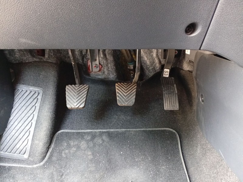 Recambio de pedal acelerador para kia rio iii (ub) 1.2 cvvt referencia OEM IAM 327001W000  